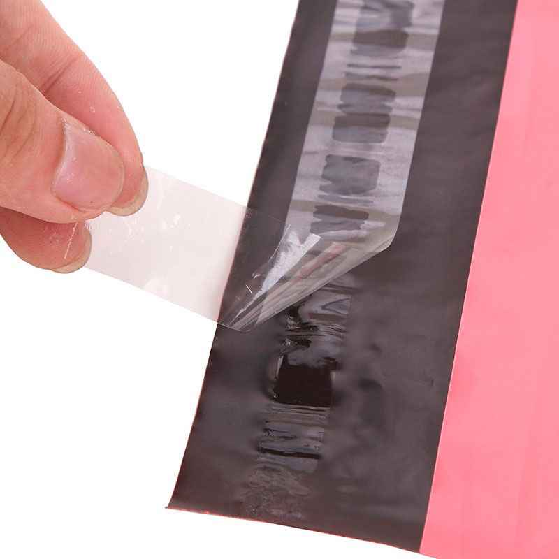 Envelope adesivo em plástico