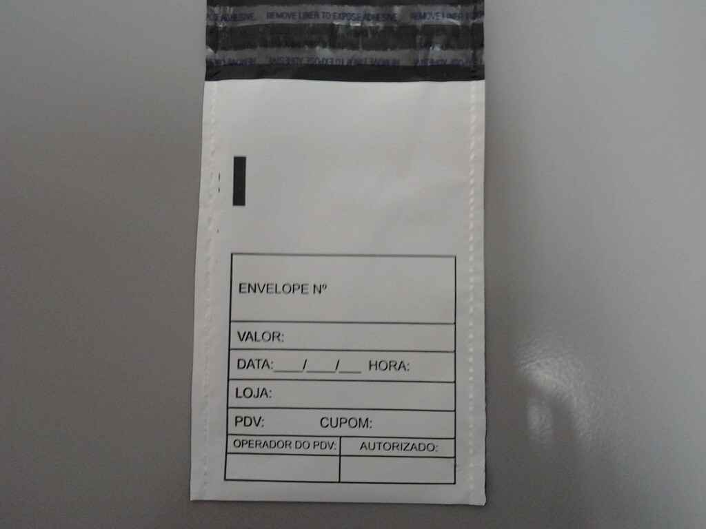Envelope coextrusado preto para caixa