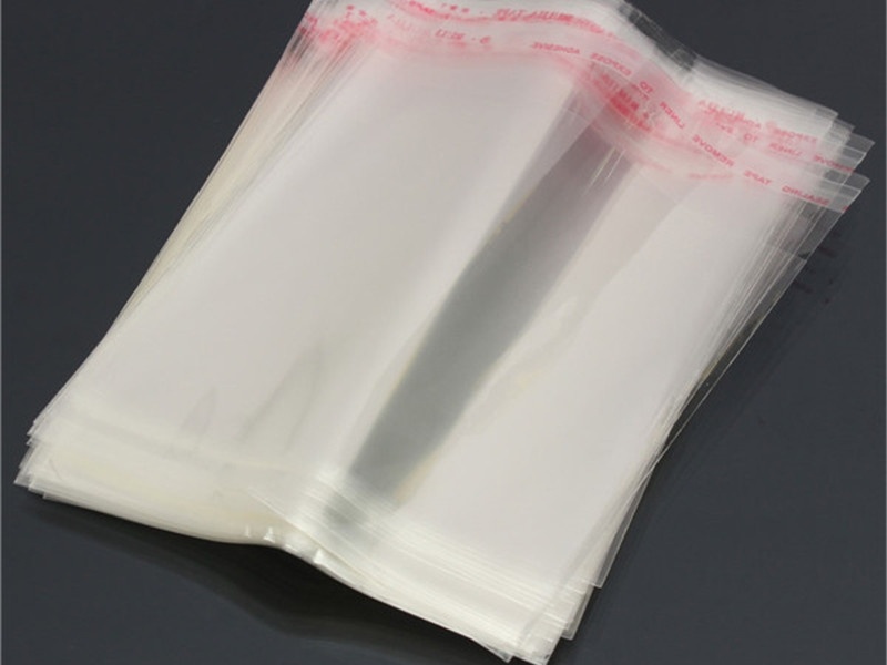 Envelope de plástico adesivado dentro