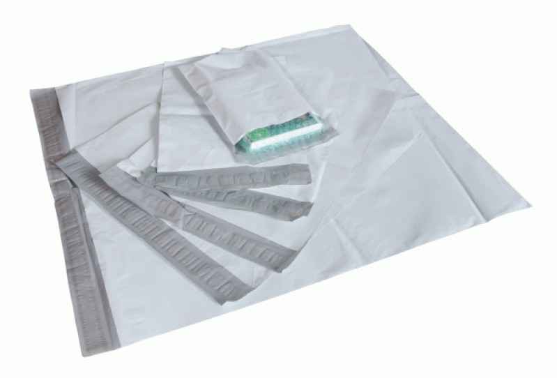 Envelope plástico coextrusado adesivo